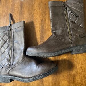 Rocket Dog Brown Quilted Leather Boots with Zipper size 10 Women